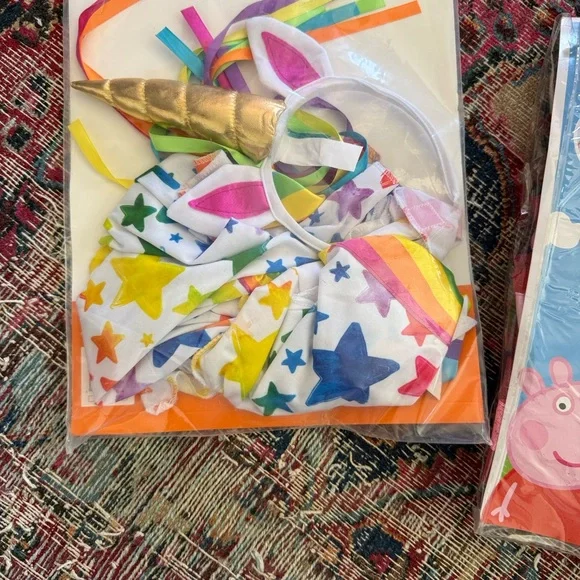 2 Kids Halloween Costumes - Picture 3 of 4